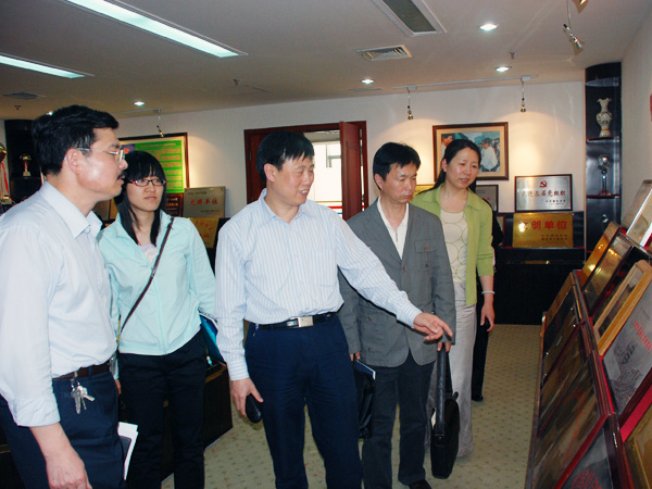 ʡ����(li��n)����ϯ�O��̩���켯�F